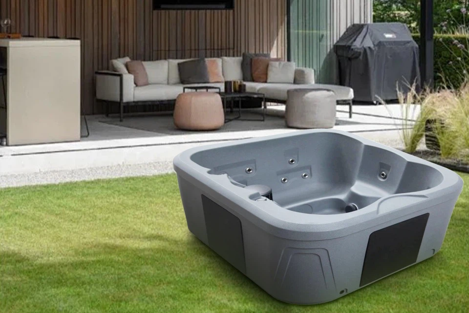 Roto Molded Hot Tub